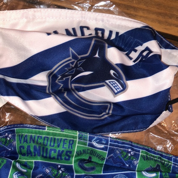 Vancoover Canucks Facemasks - Picture 2 of 7